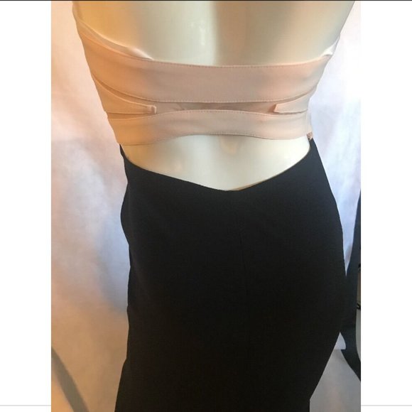 NEW XSCAPE Halter High Slit Gown in Blush‎ Pink Black [SIZE 4 ] - Picture 8 of 10